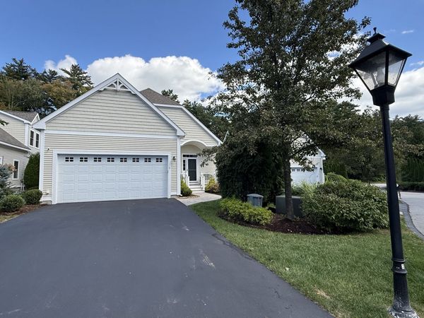 5 Metea Lane, Unit 5, Merrimack, NH 03054
