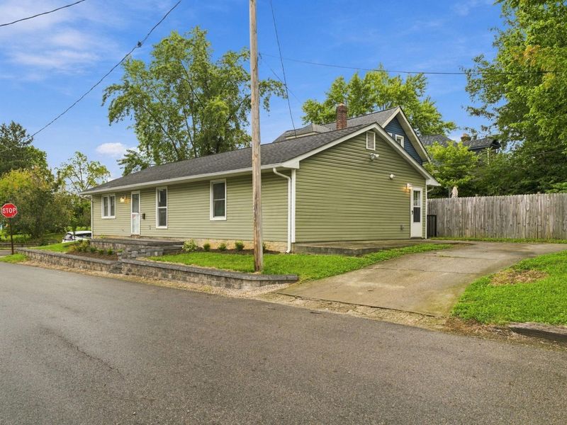 641 Siebert Street , Columbus, OH 43206 Photo 3