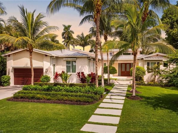 185 North Lake DR , NAPLES, FL 34102
