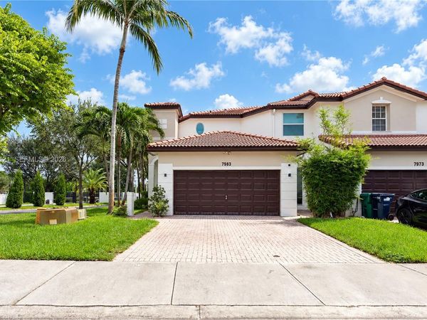 7983 NW 114th Pl , Doral, FL 33178