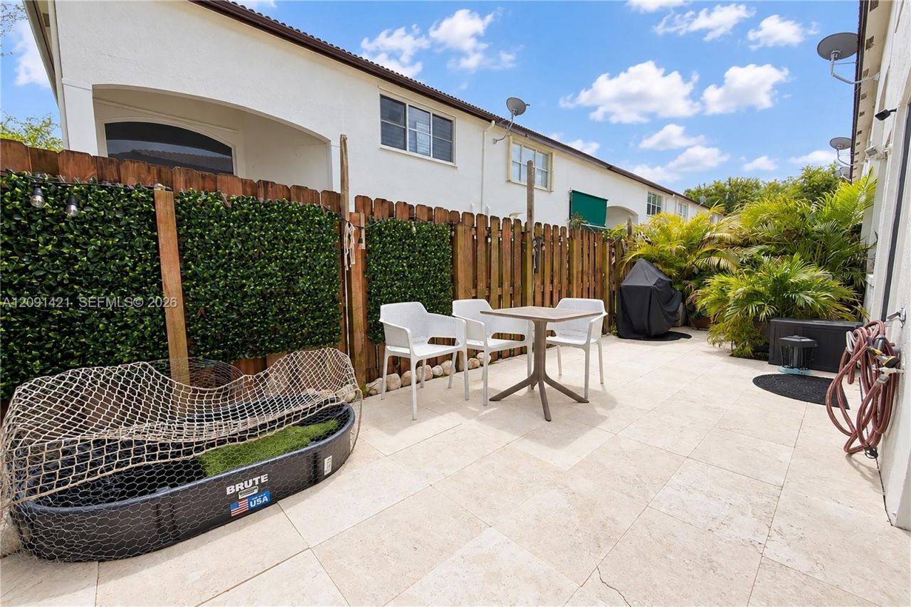 7983 NW 114th Pl , Doral, FL 33178 Photo