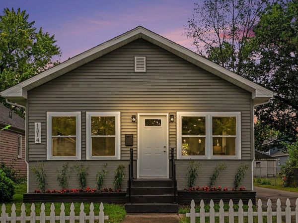 1314 Corby Boulevard, South Bend, IN 46617
