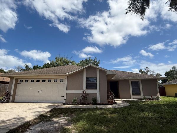 513 CAVALIER AVENUE , DELTONA, FL 32725