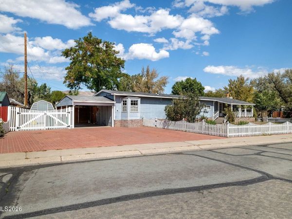 2074 Fairmont Way, Carson City, NV 89706