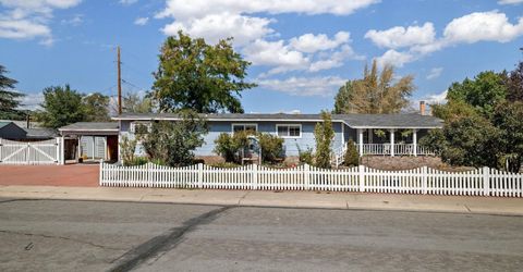 2074 Fairmont Way, Carson City, NV 89706 Photo