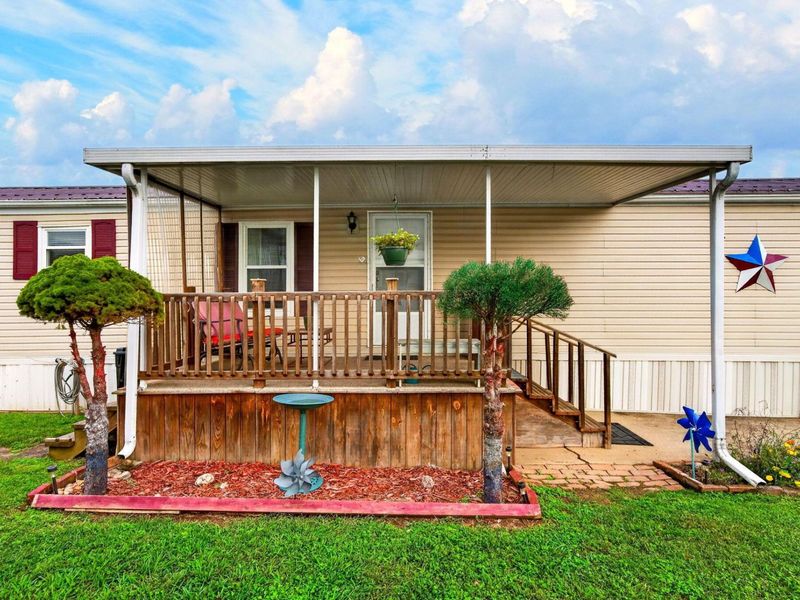 7 Delaware Drive , Chillicothe, OH 45601 Photo 3