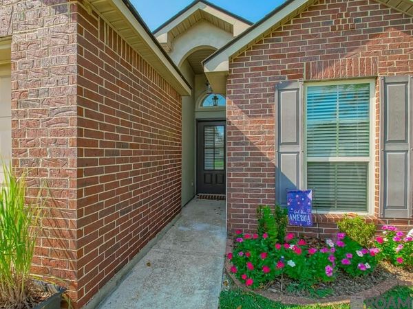 22775 Cabo Ln, Denham Springs, LA 70726