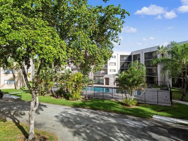 8600 SW 133rd Ave Rd , Unit 410, Miami, FL 33183 Photo