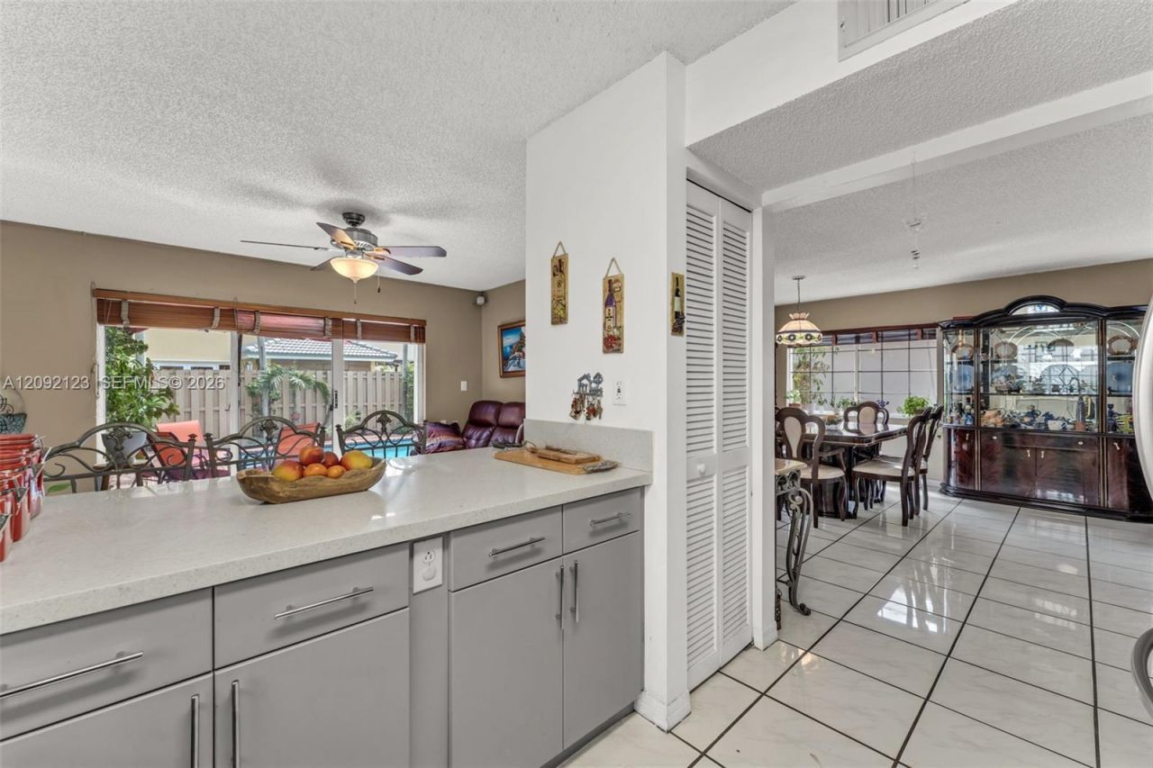 15362 SW 39th Ln, Miami, FL 33185 Photo