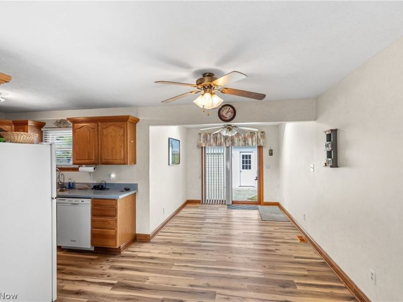7765 Fern Drive, Mentor on the Lake, OH 44060 Photo 8