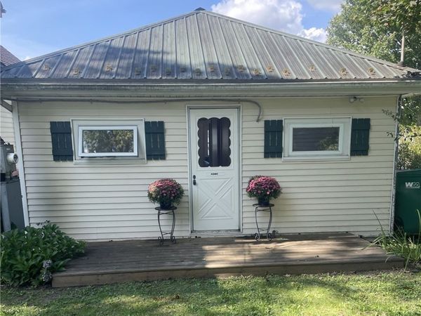 4380 Lakeshore Drive, Castile, NY 14427