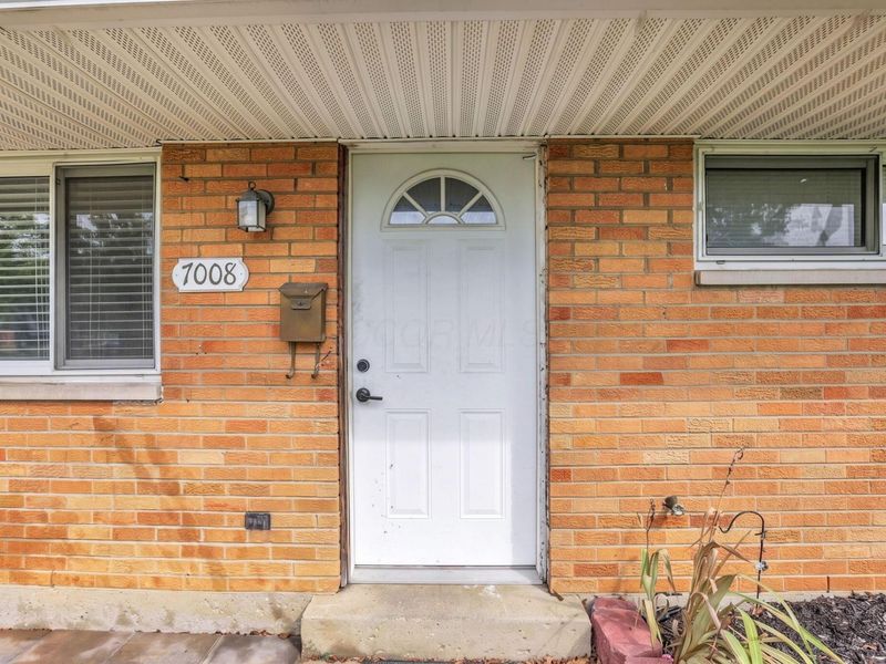 7008 Clymer Drive, Reynoldsburg, OH 43068 Photo 4