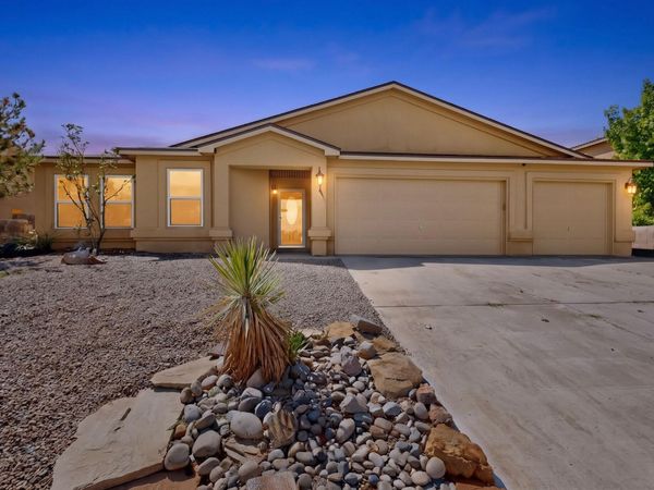 4982 Dream Dancer Drive NE, Rio Rancho, NM 87144