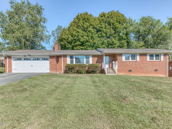 2208 Wyndale Road, Johnson City, TN 37604