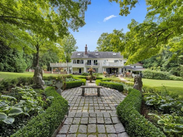 87 E Holland Brimfield Rd, Brimfield, MA 01010