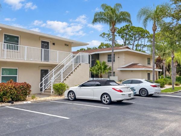 954 LA COSTA CIRCLE , Unit 1, SARASOTA, FL 34237
