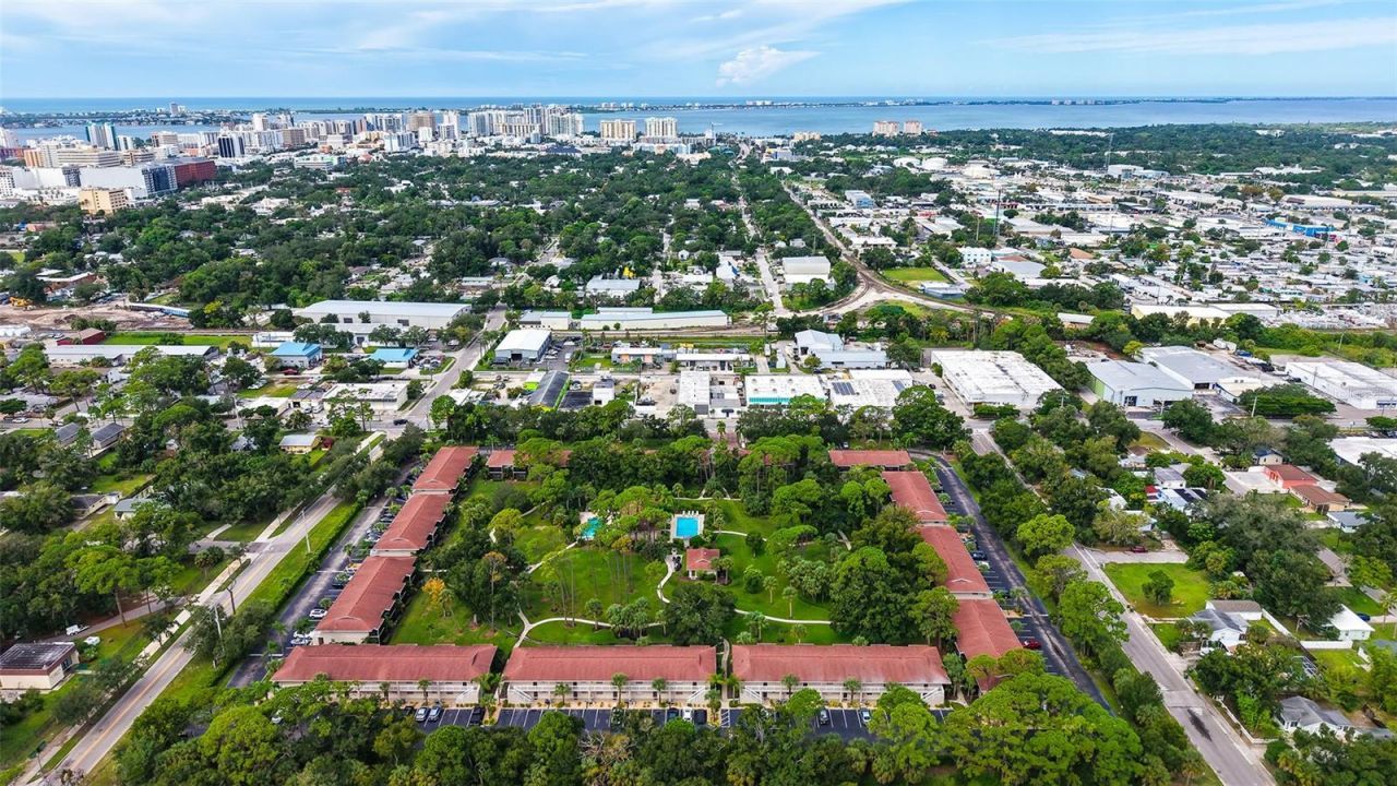 954 La Costa Circle , Unit 1, Sarasota, FL 34237 Photo