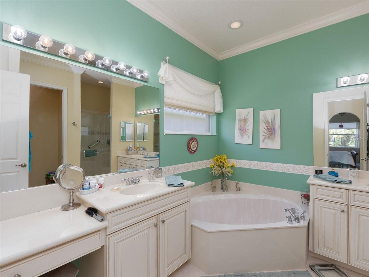 6725 41st Street Circle E, Sarasota, FL 34243 Photo