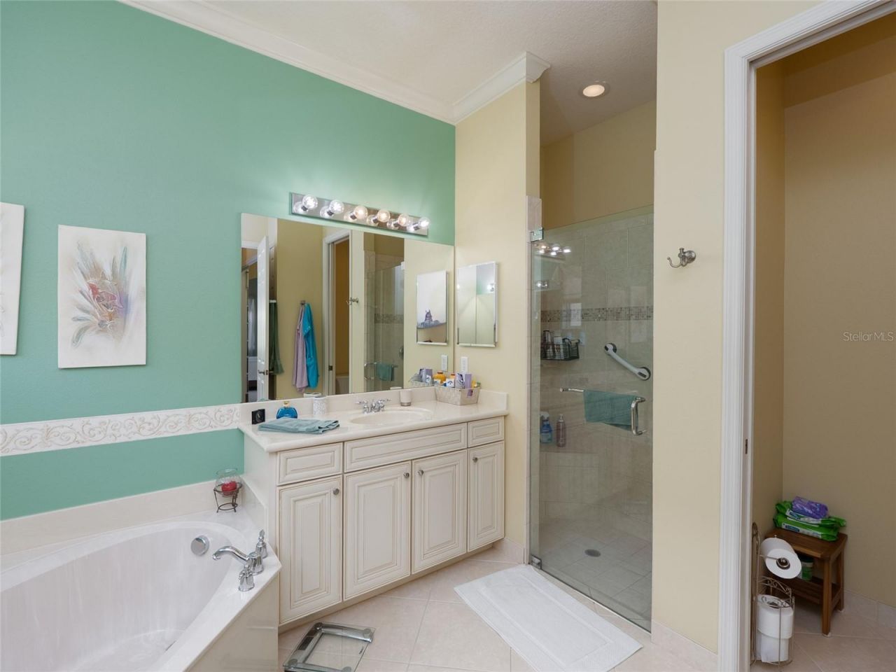 6725 41st Street Circle E, Sarasota, FL 34243 Photo