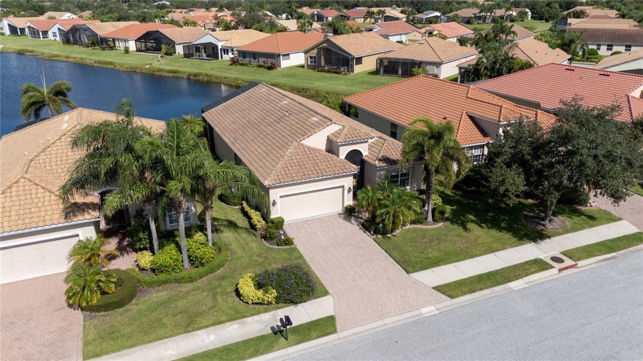 6725 41st Street Circle E, Sarasota, FL 34243 Photo