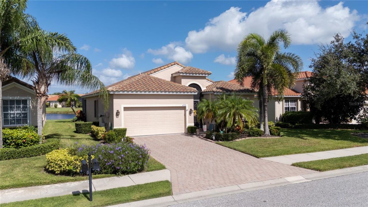 6725 41st Street Circle E, Sarasota, FL 34243 Photo