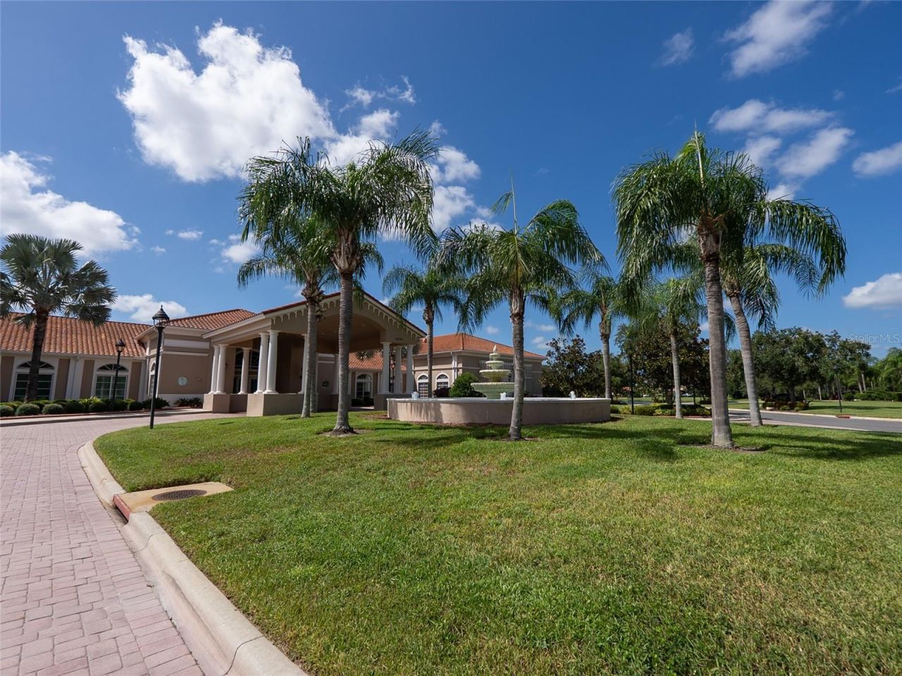 6725 41st Street Circle E, Sarasota, FL 34243 Photo