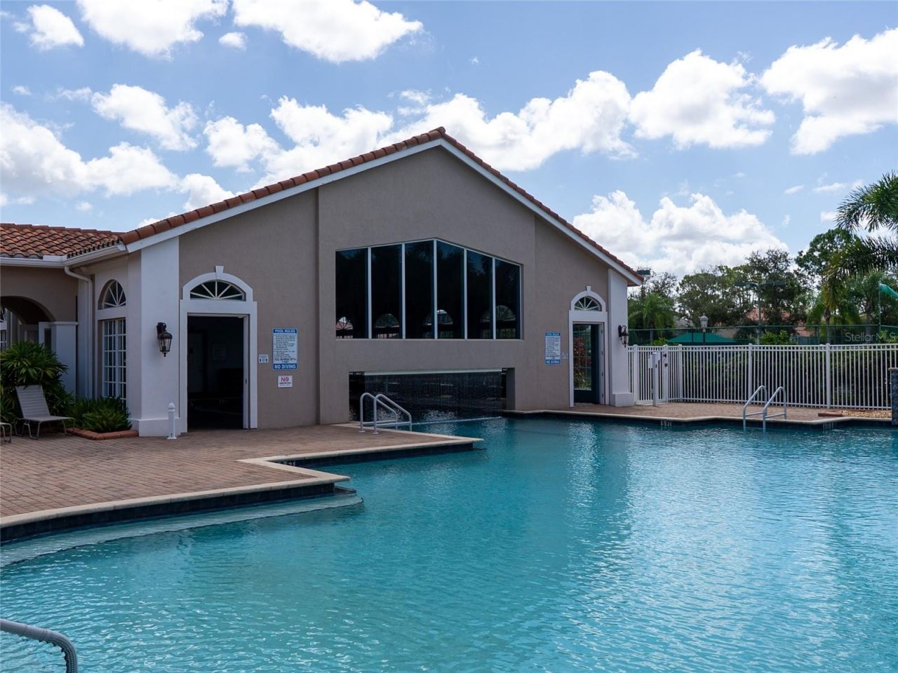 6725 41st Street Circle E, Sarasota, FL 34243 Photo