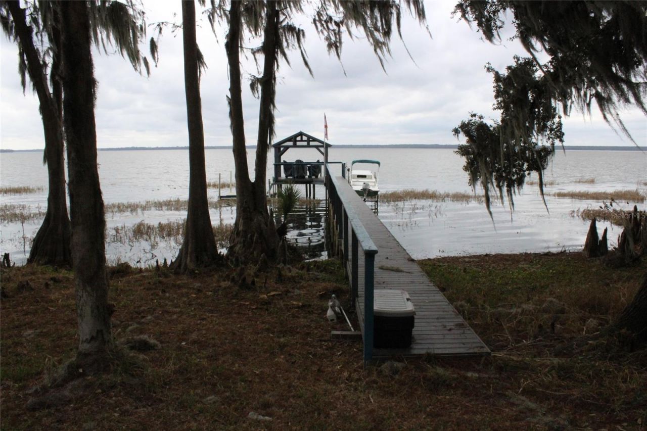 13930 Southeast 201st Terrace , Hawthorne, FL 32640 Photo