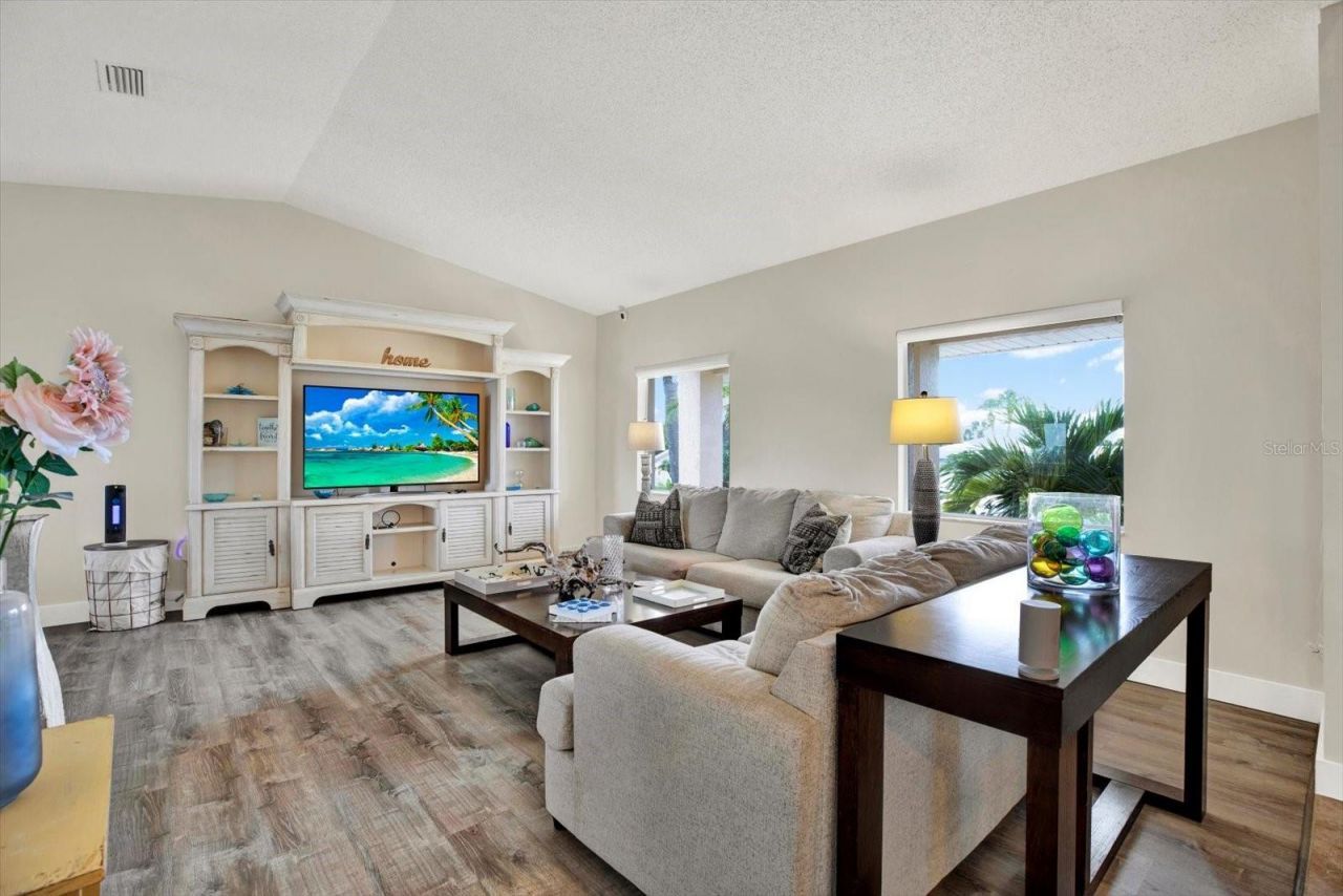 5532 Pilots Place, New Port Richey, FL 34652 Photo