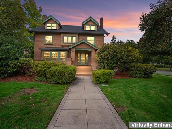 612 NW 3rd Street, Grants Pass, OR 97526
