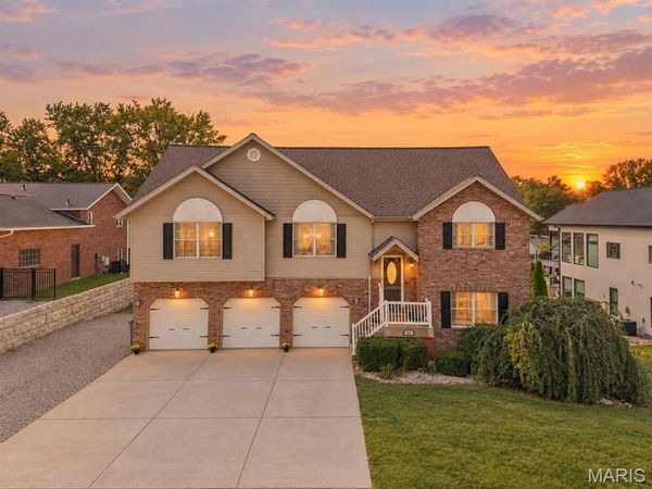 1581 Su Twan Drive , Worden, IL 62097