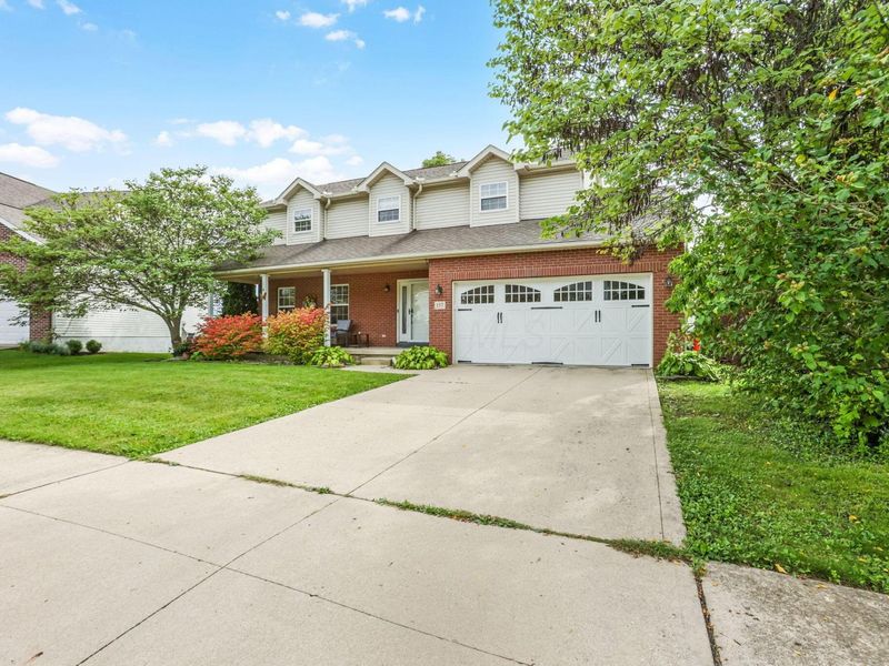157 Shaleridge Drive, Pataskala, OH 43062 Photo 2