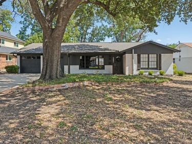5601 Westcreek Drive, Fort Worth, TX 76133