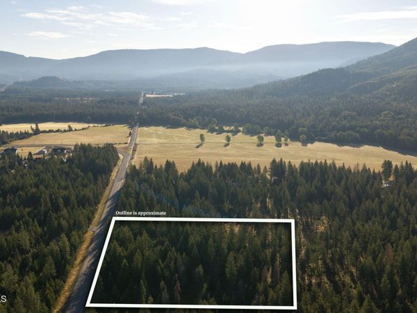 25517 N Hatch RD, Athol, ID 83801