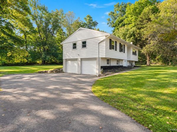 15 Vandewater Drive, Wappingers Falls, NY 12590