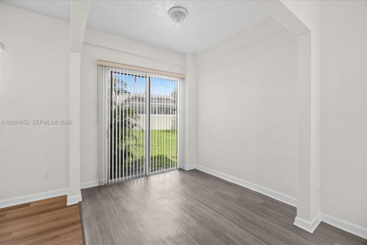 827 SW Lake Charles Cir, Port Saint Lucie, FL 34986 Photo