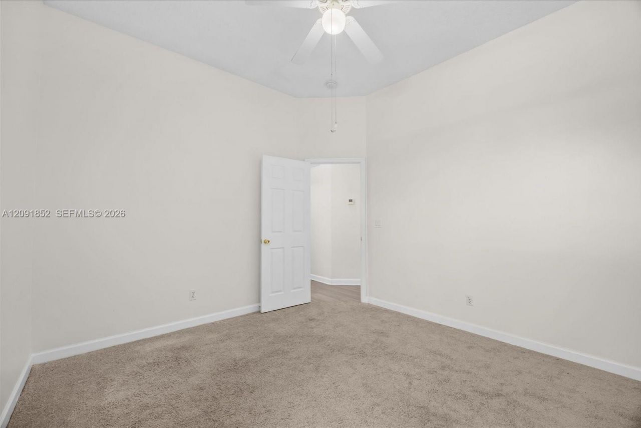 827 SW Lake Charles Cir, Port Saint Lucie, FL 34986 Photo