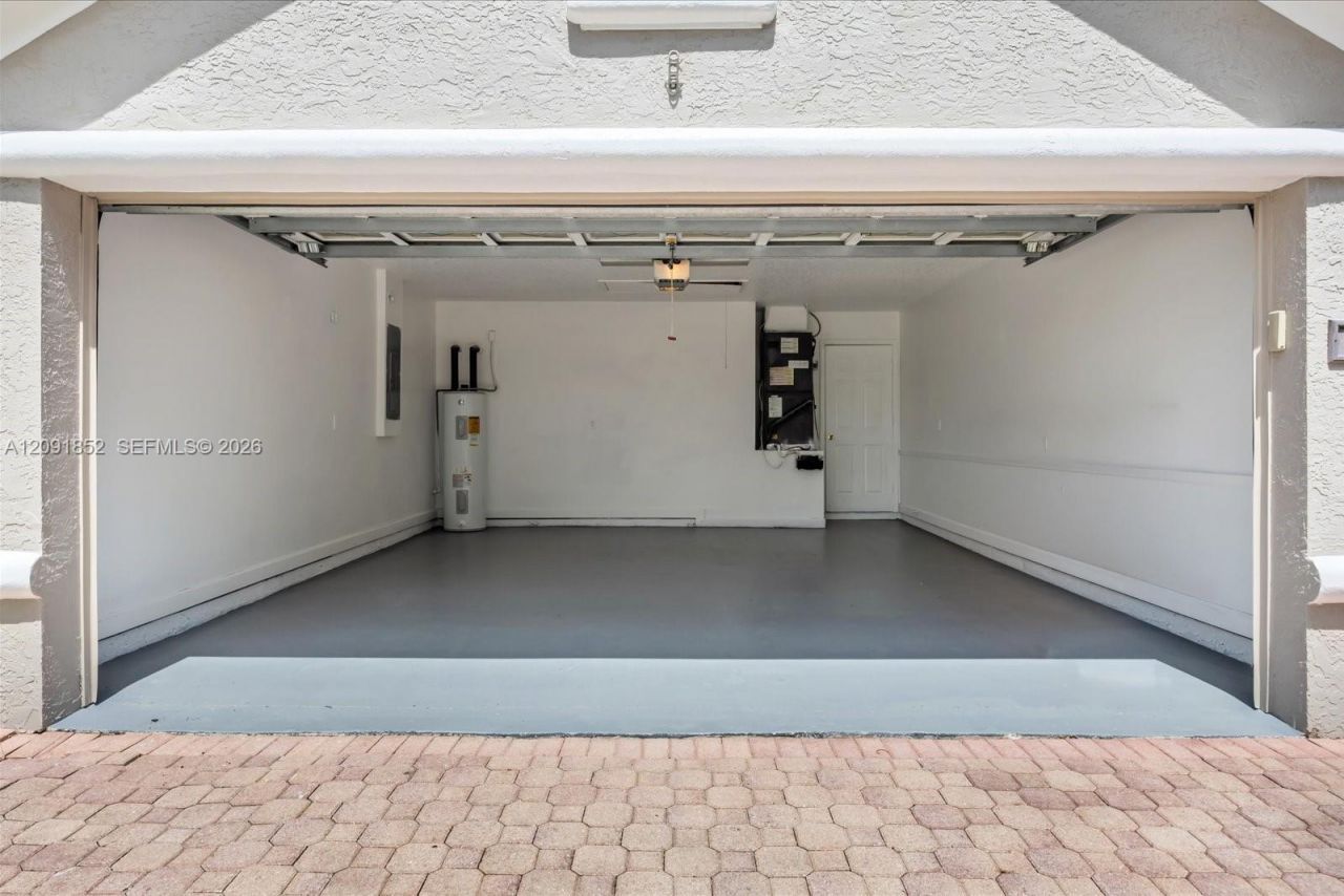827 SW Lake Charles Cir, Port Saint Lucie, FL 34986 Photo
