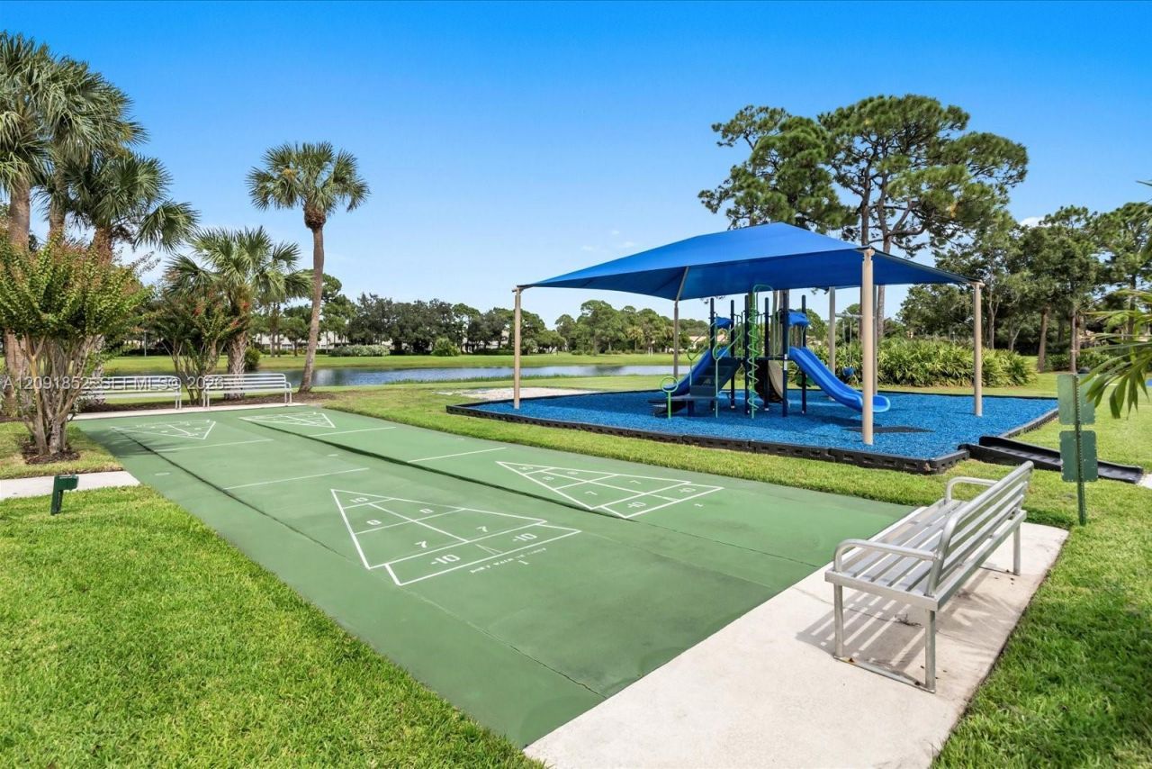 827 SW Lake Charles Cir, Port Saint Lucie, FL 34986 Photo