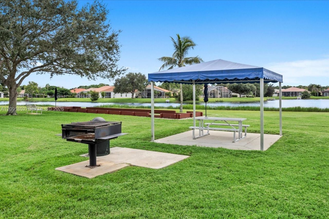 827 SW Lake Charles Cir, Port Saint Lucie, FL 34986 Photo