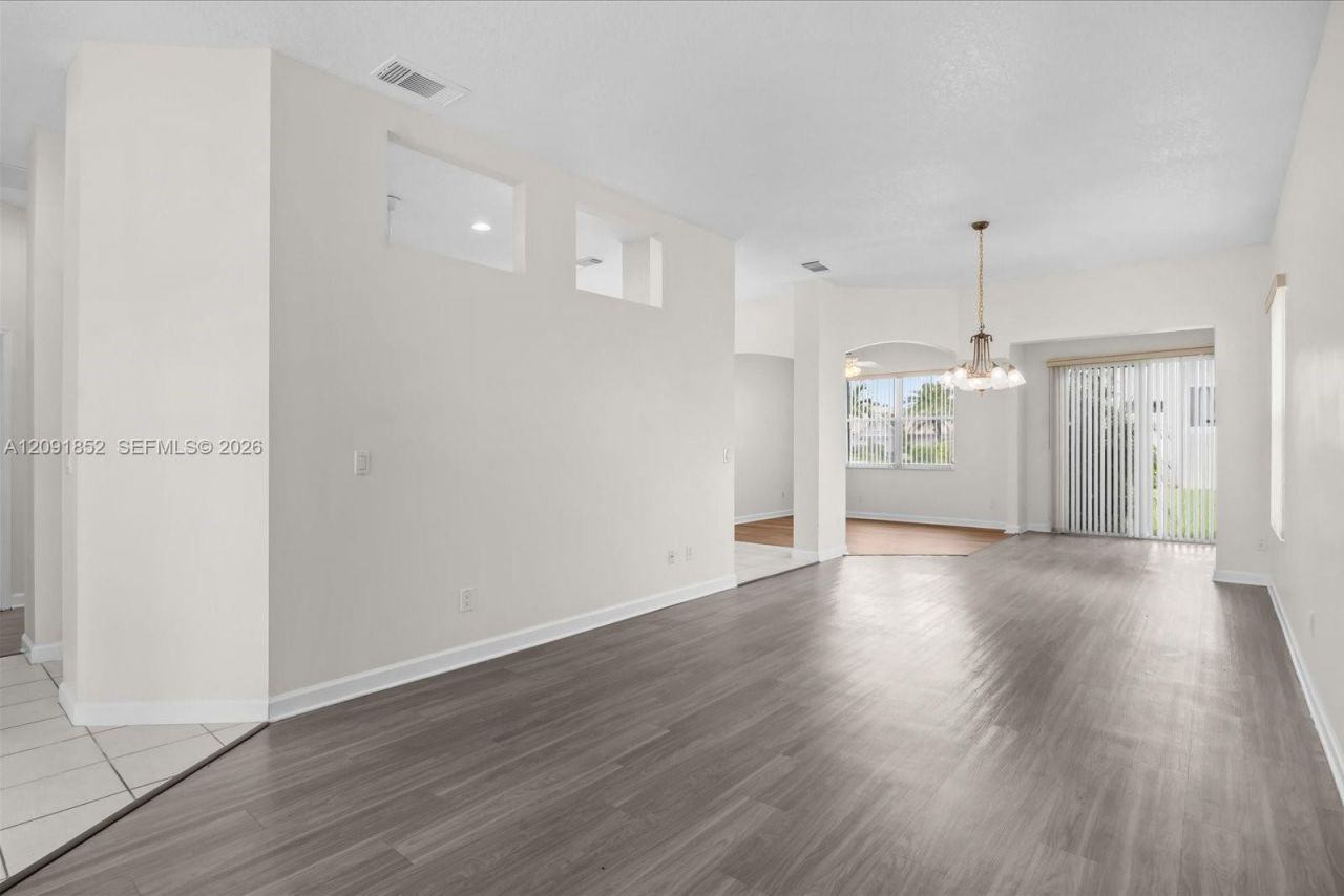 827 SW Lake Charles Cir, Port Saint Lucie, FL 34986 Photo