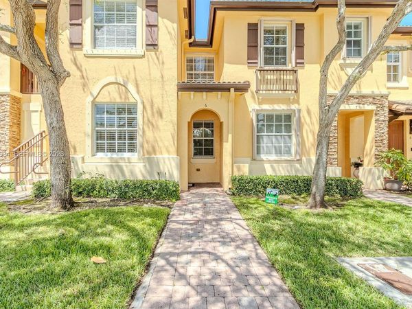9333 SW 227th St , Unit 6-6, Cutler Bay, FL 33190