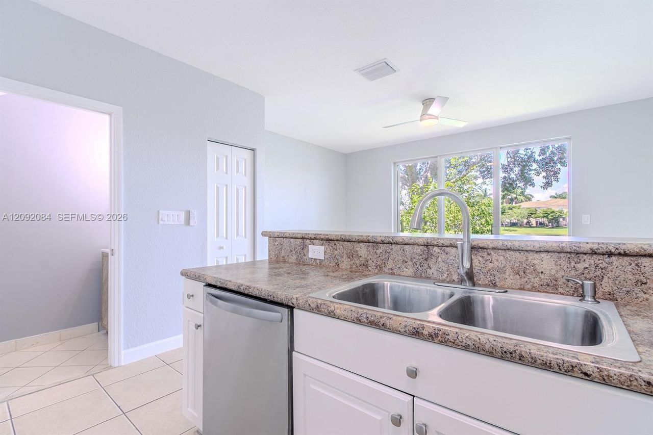 9333 SW 227th St, Unit 6-6, Cutler Bay, FL 33190 Photo