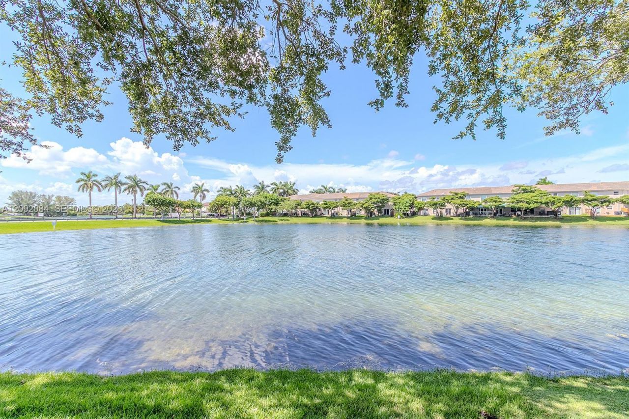 9333 SW 227th St, Unit 6-6, Cutler Bay, FL 33190 Photo