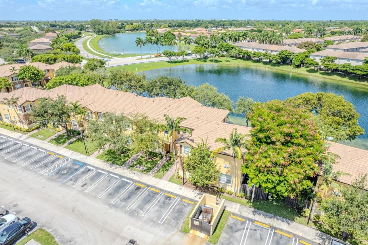 9333 SW 227th St, Unit 6-6, Cutler Bay, FL 33190 Photo