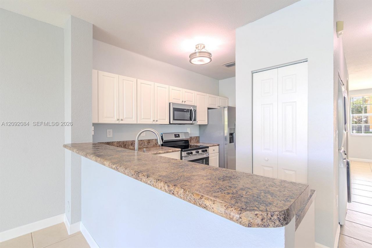 9333 SW 227th St, Unit 6-6, Cutler Bay, FL 33190 Photo