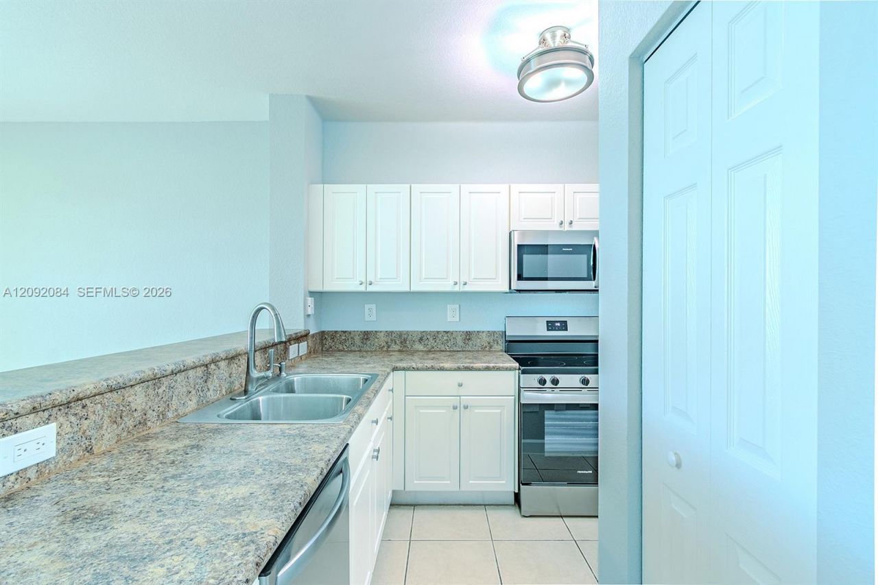 9333 SW 227th St, Unit 6-6, Cutler Bay, FL 33190 Photo