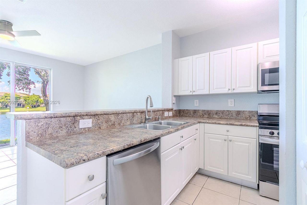 9333 SW 227th St, Unit 6-6, Cutler Bay, FL 33190 Photo
