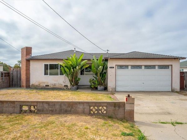 1636 Brighton Avenue , Grover Beach, CA 93433