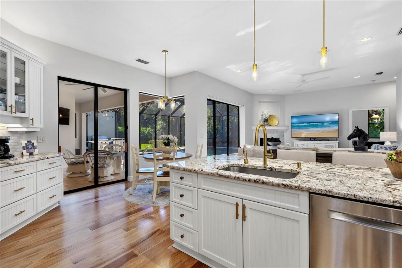 6410 Butlers Crest Drive, Bradenton, FL 34203 Photo